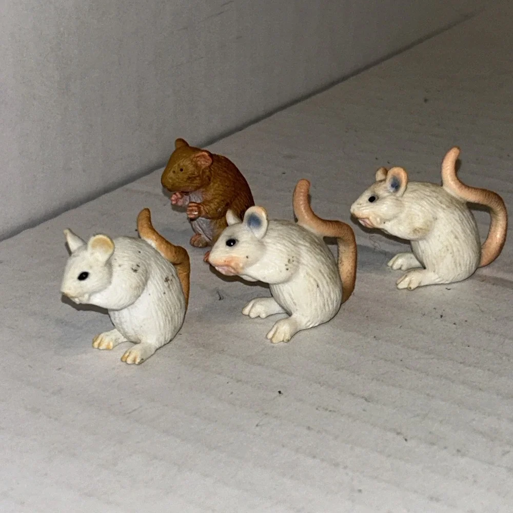Safari LTD Rodent Mouse‎ Rat Lot Of 4 E3